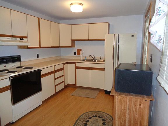 4th image of 881 Savannah Dr