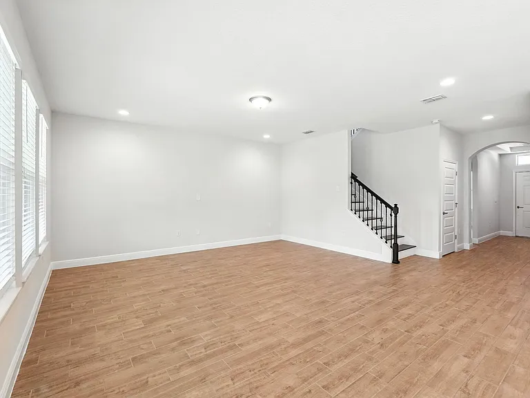 18392 Oliver Twist Way — Photo 4