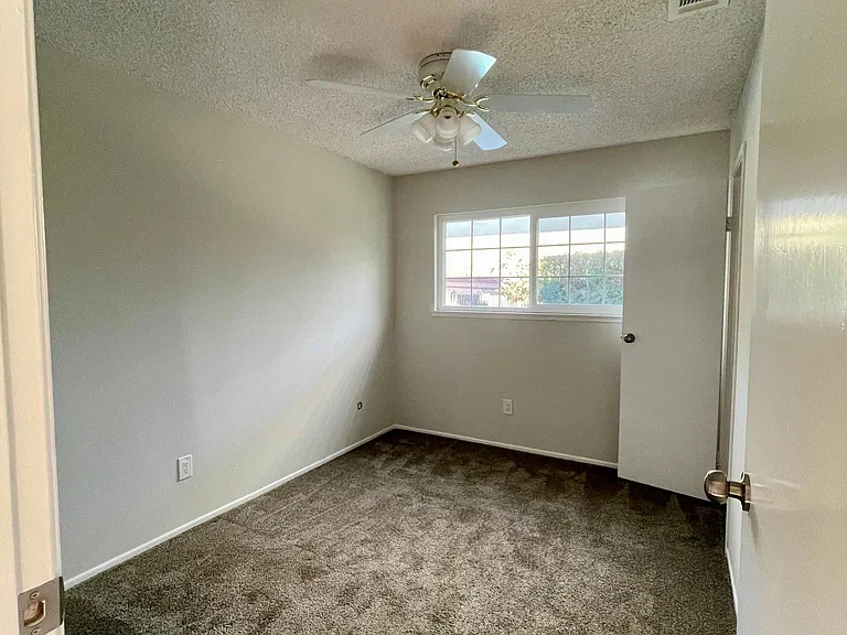 3450 Santa Cruz Dr — Photo 7