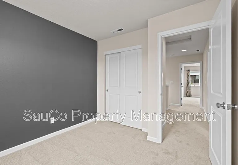 7595 NW 170th Ave — Photo 38