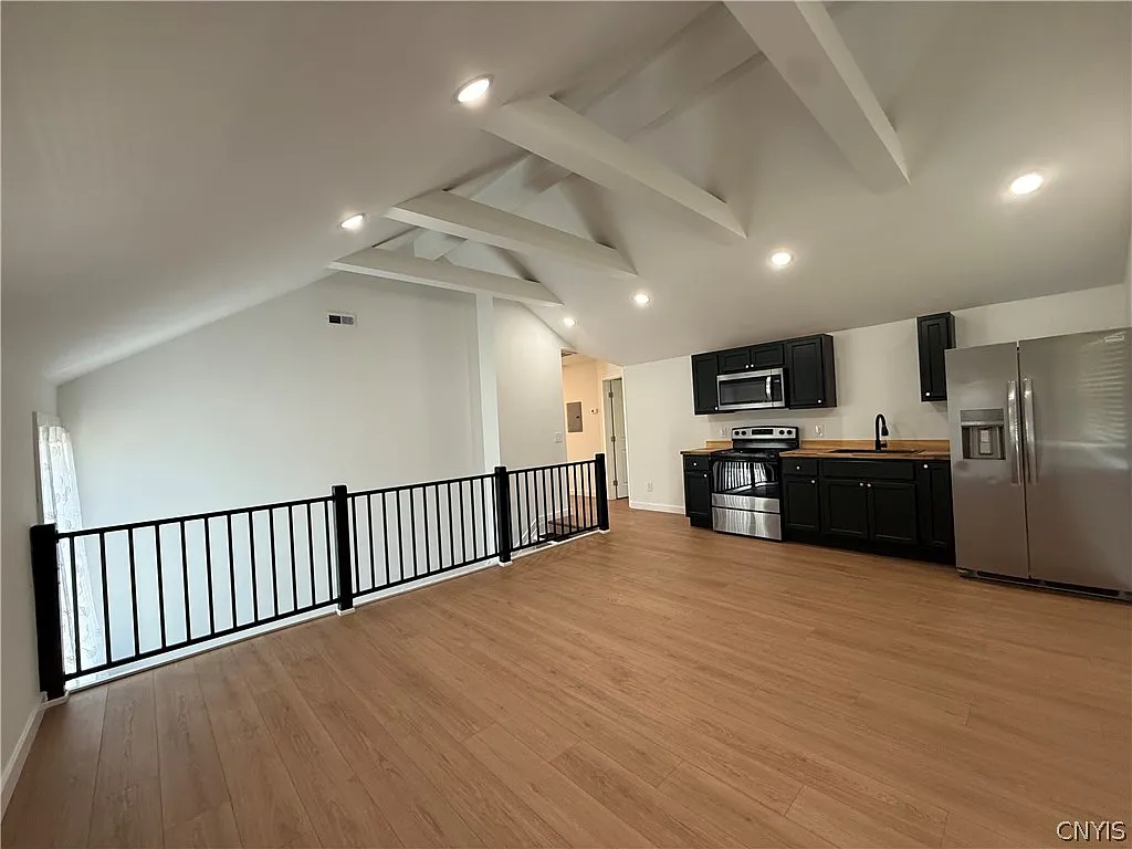 7409 Collamer Rd — Photo 4