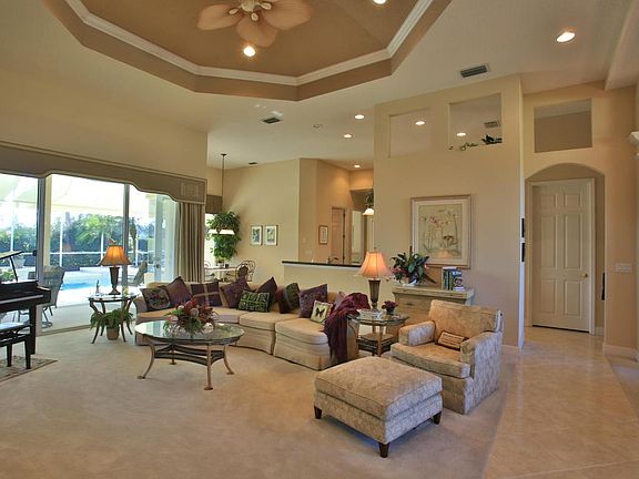 5th image of 1098 Hampstead Ln
