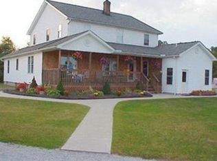 15649 Newcomb Rd, Middlefield, OH 44062