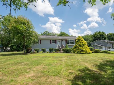 34 Windmill Road, Poughkeepsie, NY, 12601