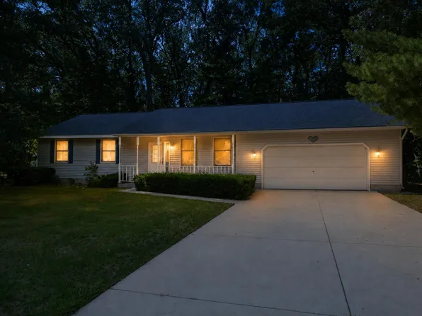 2157 Deerwood Dr, Twin Lake, MI 49457