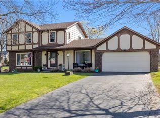 26 Old English Dr, Rochester, NY 14616