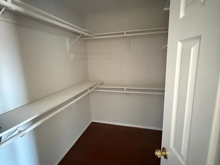 2740 Winston Ct — Photo 14
