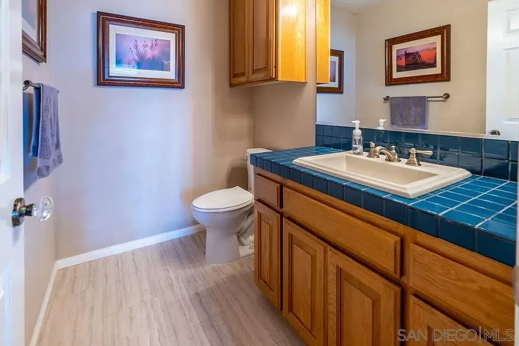 3 bed, 2.5 bath, 3091 sqft, $7,900 — Photo 4