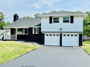 1 Horseshoe Bnd, New Windsor, NY 12553