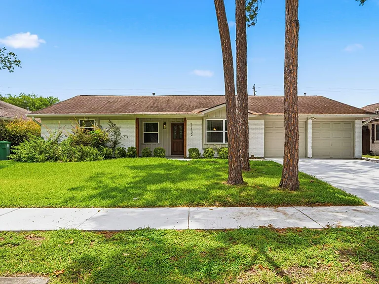 11102 Endicott Ln — Photo 38