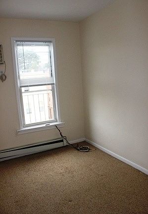 3rd image of 2356 28th St #2