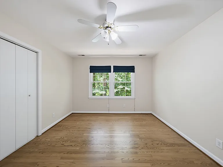 1003 Manchester Dr — Photo 21