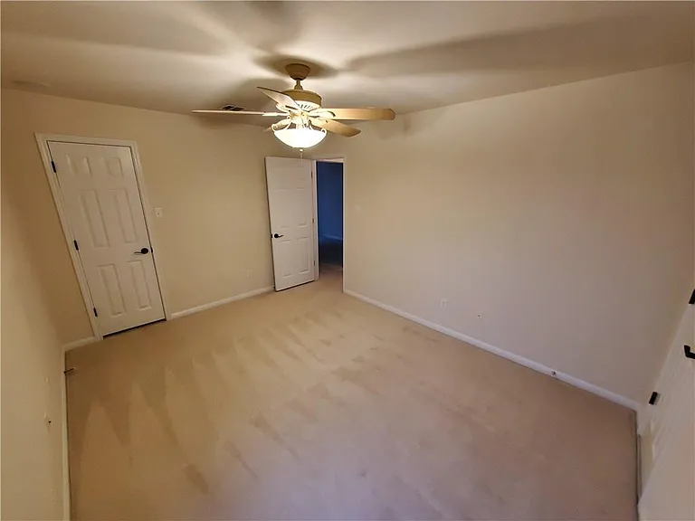 4310 Reynosa Dr — Photo 15