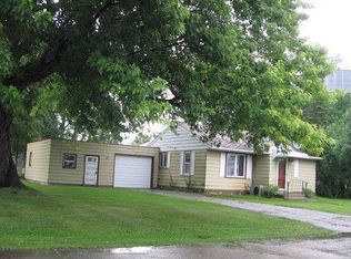 14 Dakota Ave, Winger, MN 56592