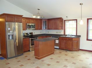 16 Binks Hill Rd, Plymouth, NH 03264