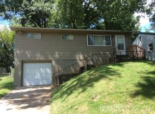 611 Superior Dr, Saint Louis, MO