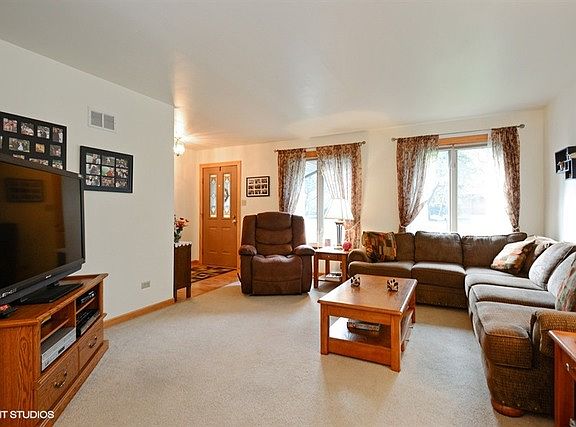 5th image of 61 W Peiffer Ave