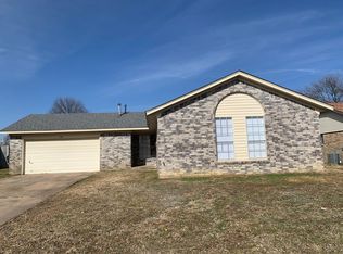 309 E 17th St, Owasso, OK 74055