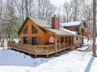 8250 Maplewood Ln #16, Eagle River, WI 54521