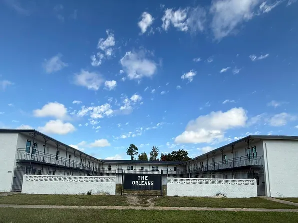 2221 Oak Park Blvd APT 1, Lake Charles, LA 70601