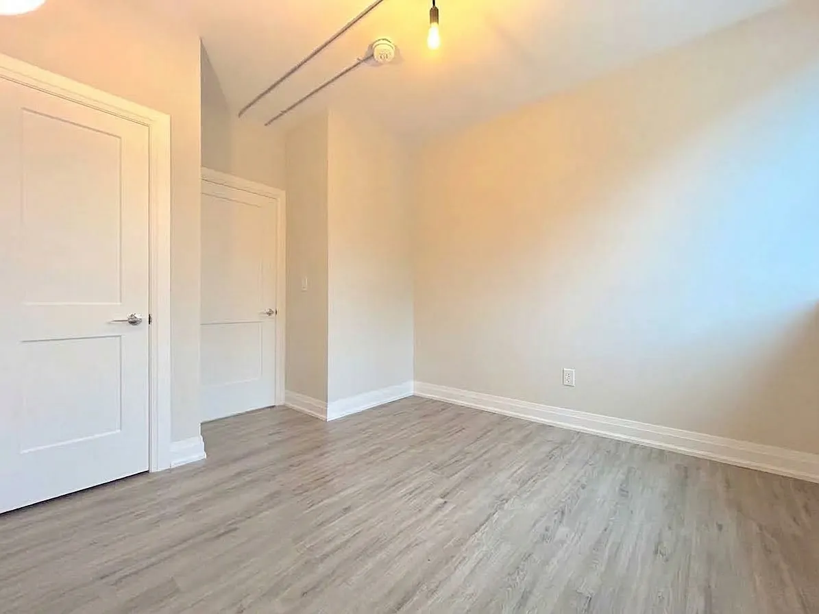 1 bed, 700 sqft, $1,500 — Photo 3