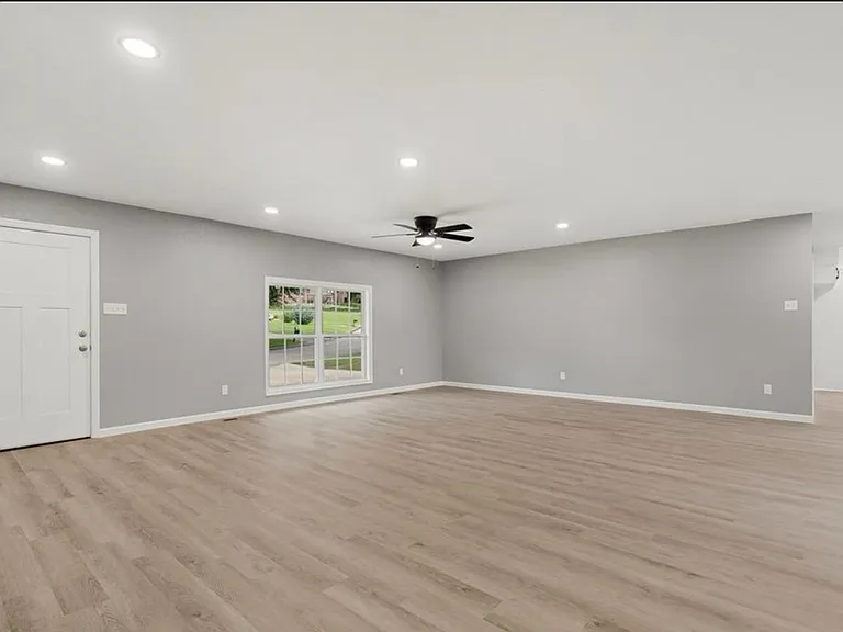 2108 Boston St — Photo 3