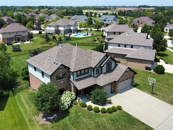 22326 Merritton Rd, Frankfort, IL 60423