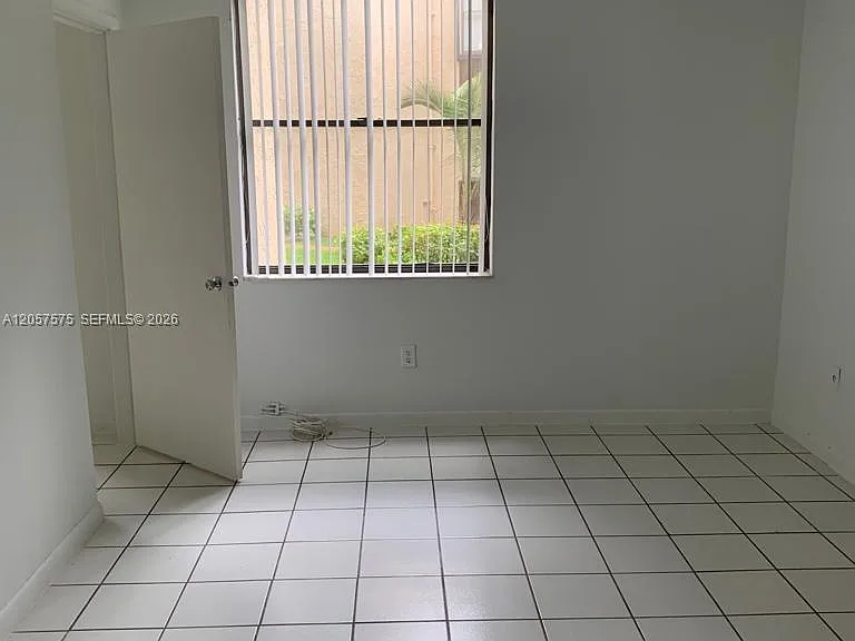 14221 N Kendall Dr #110C — Photo 10