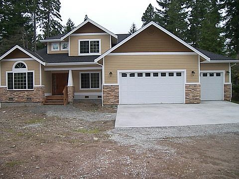 1st image of 932 E Country Club Dr E