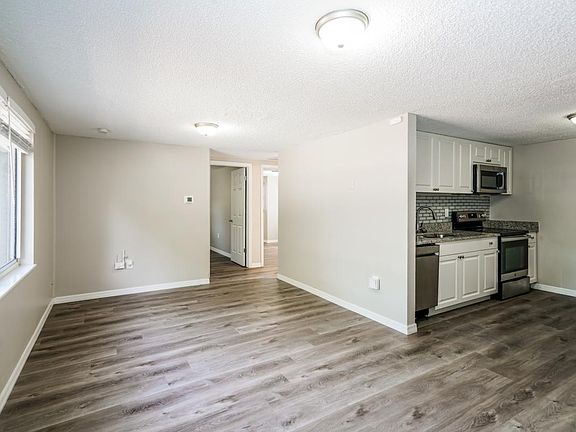 3rd image of 7201 N Center Dr