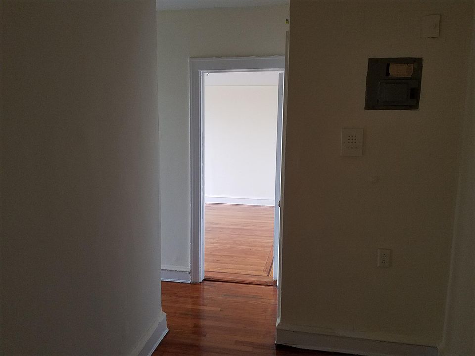1st image of 9506 99th Ave #4B