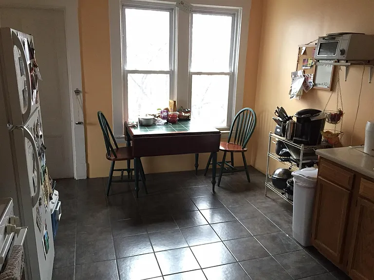 24 Linden Ave #1 — Photo 3