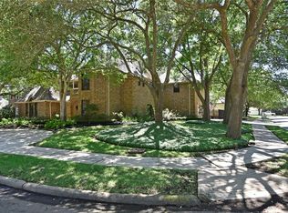 2215 Shady Trail Ct, Richmond, TX 77406