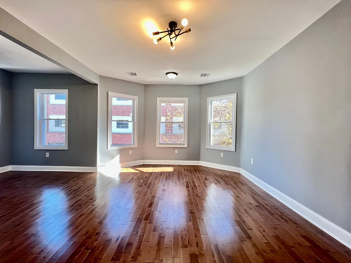 Building Photo - 255 N 19th St #2