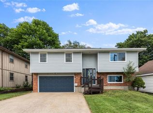 3406 W 48th St, Roeland Park, KS 66205