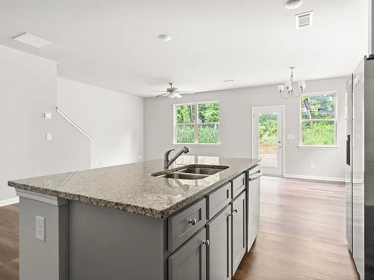 2313 Deerhaven Xing — Photo 11