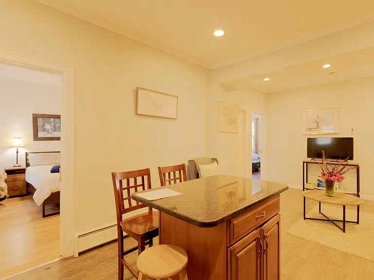 157 Perkins St #2 — Photo 6