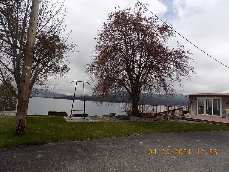 27096 Old Hwy #93 — Photo 5