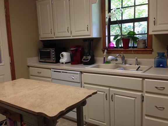 2nd image of 202 Sisk Ave