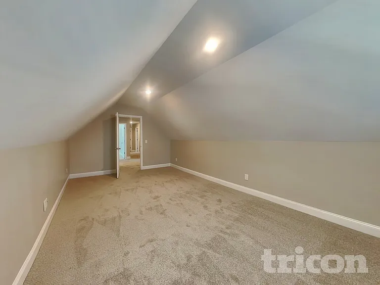 1013 Wickshire Dr — Photo 20