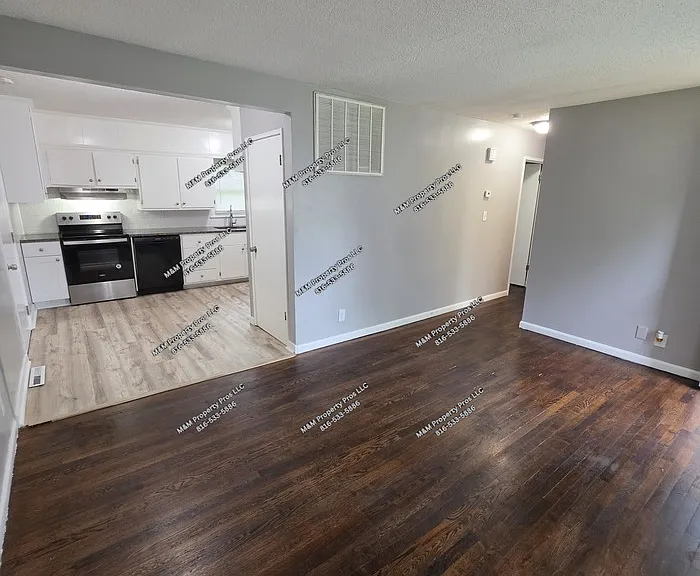811 N 82nd St — Photo 8