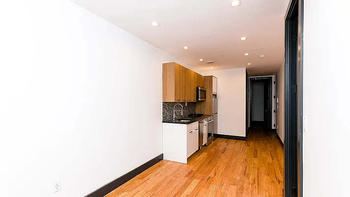 Rented by Nooklyn NYC LLC | media 4