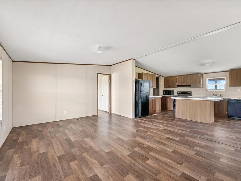 360 Shady Oaks #B — Photo 7