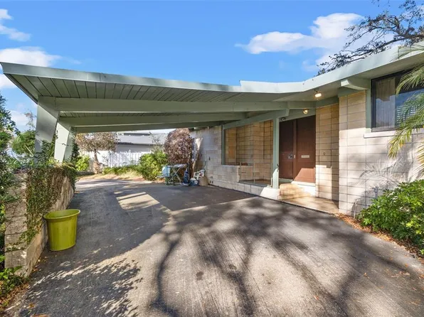 201 Coffee Pot Riviera NE, Saint Petersburg, FL 33704