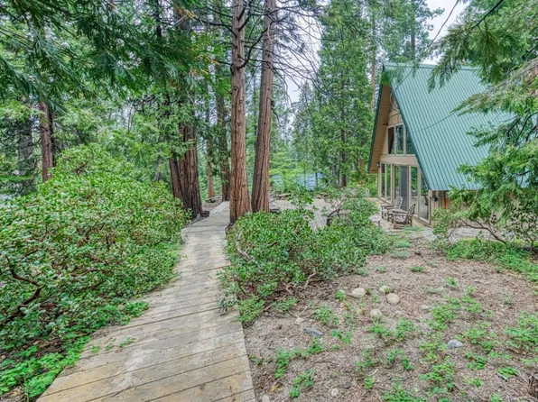 42189 Smoke Tree Ln, Shaver Lake, CA 93664
