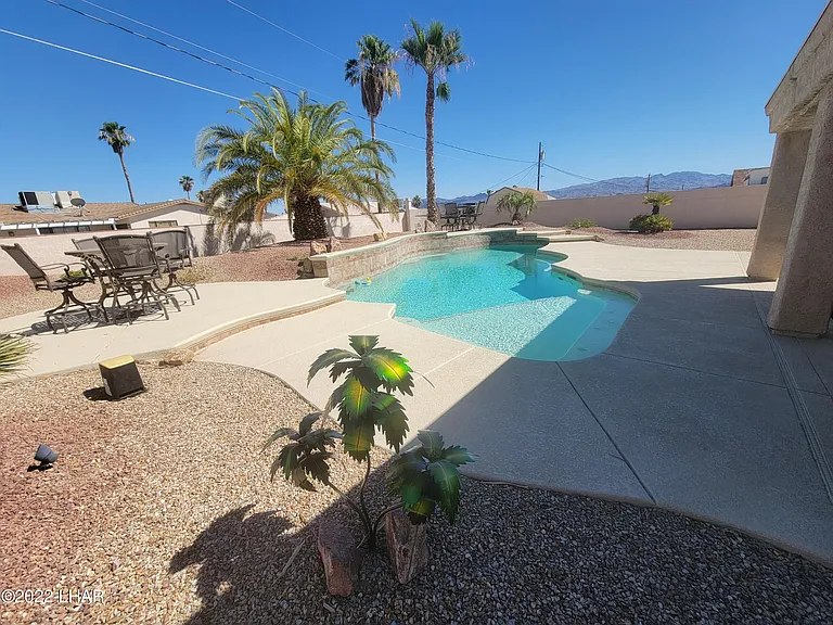 2740 Jericho Dr — Photo 10