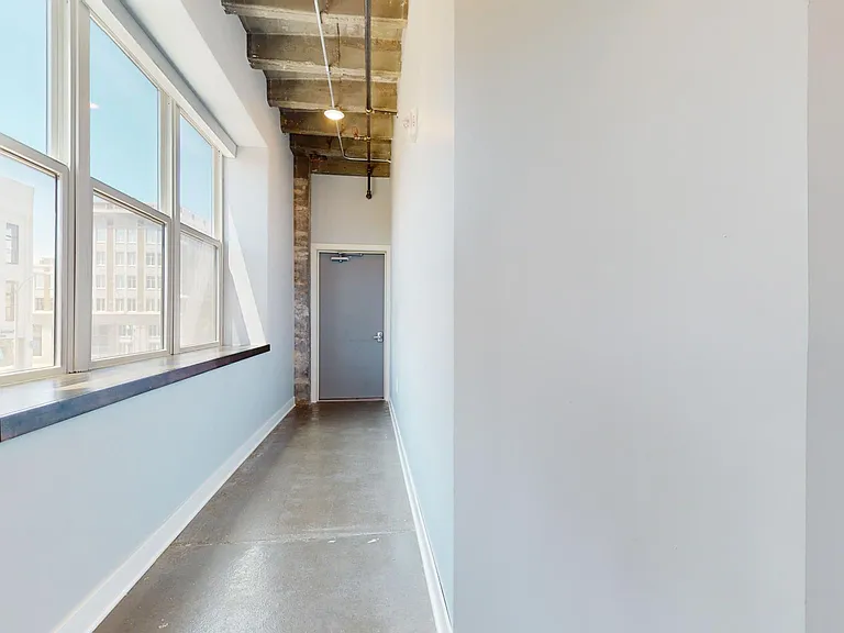 217 N Locust St #2-S — Photo 8