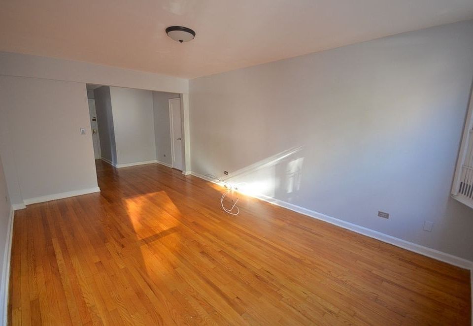 1st image of 4720 40th St APT 2E