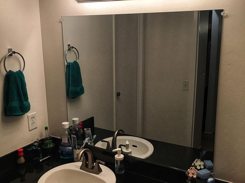 Sink area of the bathroom (detached)