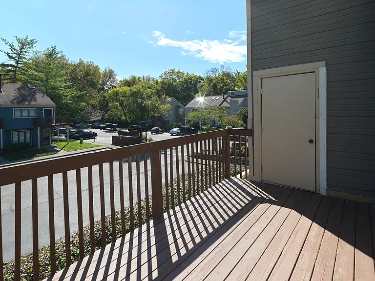 321 Crescent Spring Dr — Photo 15
